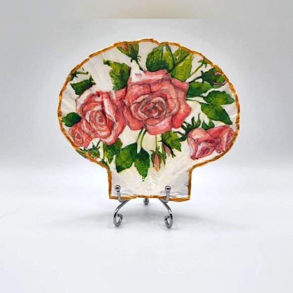 Decoupage Scalloped shell Pink Roses - Picture 1 of 1